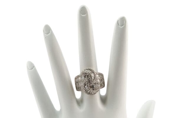 18K White-Gold 2ct Diamond Ring S7 - Image 6