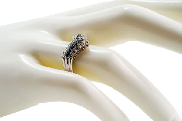 Pt900 V-Shaped Diamond Ring S7 - Image 5