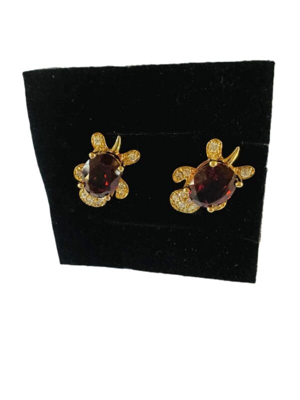 18k Yellow-Gold Garnet &Diamond Earrings - Image 4