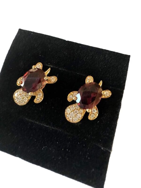 18k Yellow-Gold Garnet &Diamond Earrings - Image 5