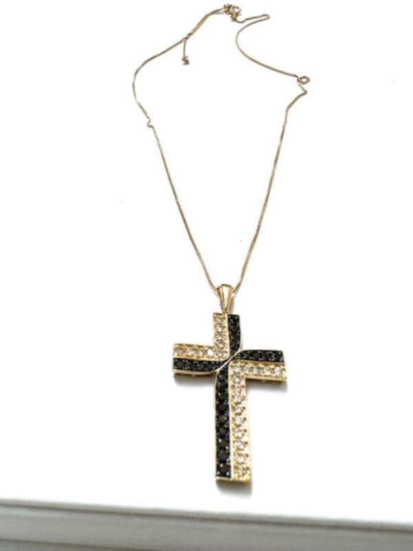 18k Gold & Black & White Diamond Necklace 17"L - Image 4