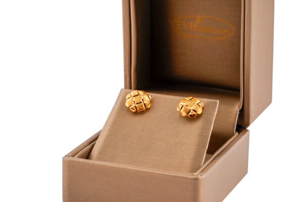 18k Yellow-Gold Circle Earrings - Image 4