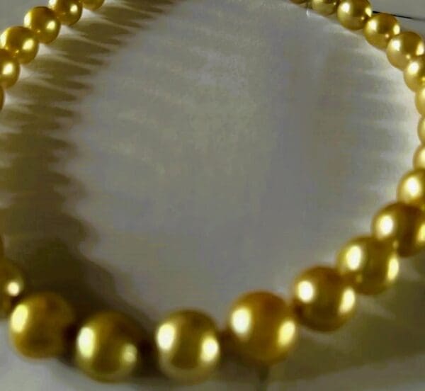 Golden South Sea Pearls 18 Inches L - Image 2