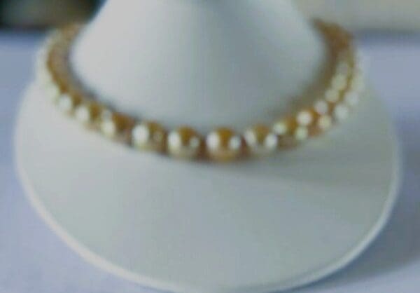 Golden South Sea Pearls 18 Inches L - Image 6