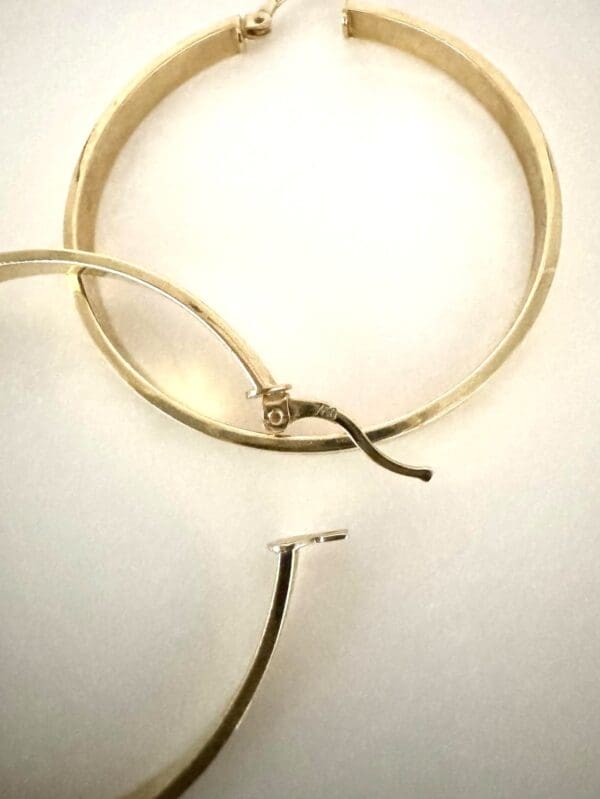 18k Yellow-Gold Love Earrings - Image 4
