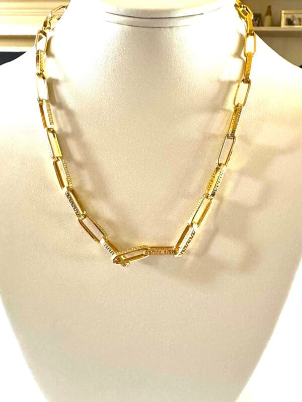 18k Yellow-Gold Link Chain Necklace - Image 4