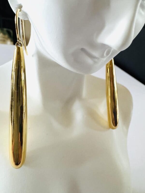 18k Yellow-Gold Long Tapered Earrings - Image 8