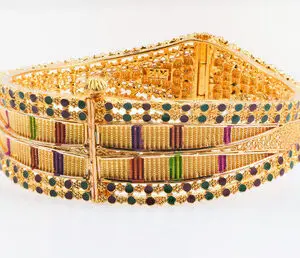 21k Yellow-Gold Bangle S8