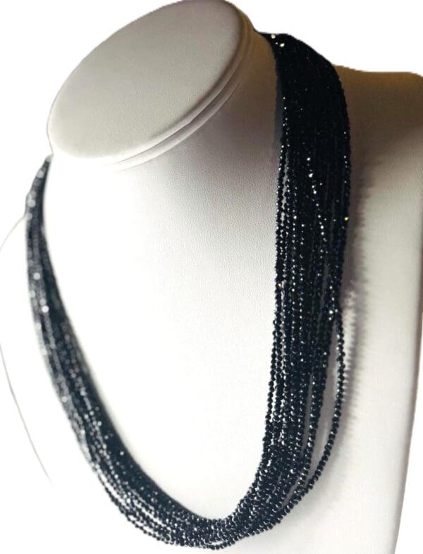 Black Spinel Necklace & Bracelet Set - Image 5