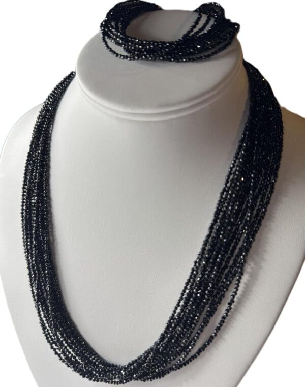 Black Spinel Necklace & Bracelet Set - Image 6