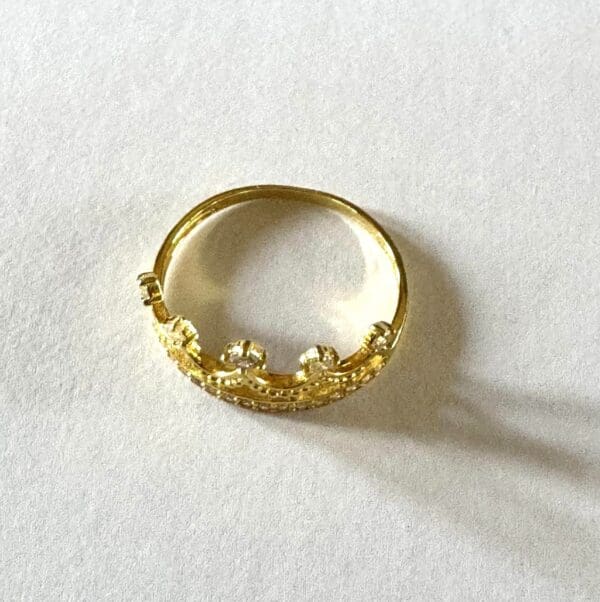 18k Yellow-Gold Royal Crown Ring - Image 3