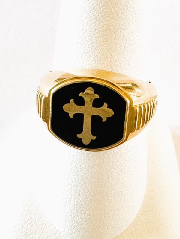 18k Yellow Gold Cross Ring S9 - Image 2