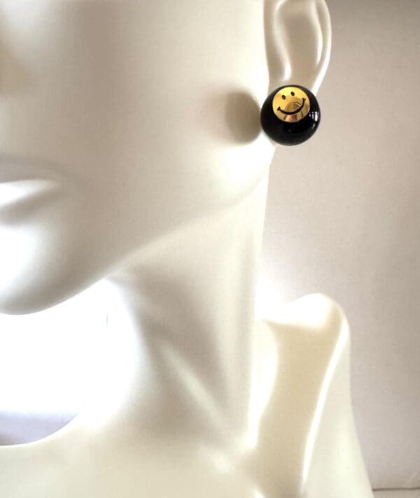 18k Gold And Onyx Smiley Earrings - Image 6