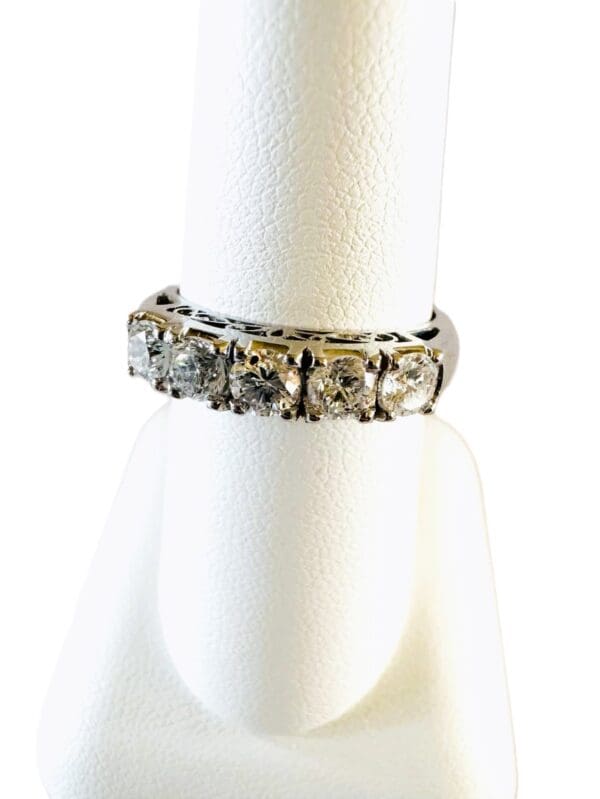 Pt900 Natural Diamond Pointer Ring - Image 3