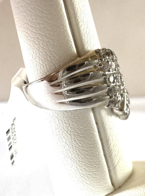 Pt900 2ct Diamond Ring - Image 3