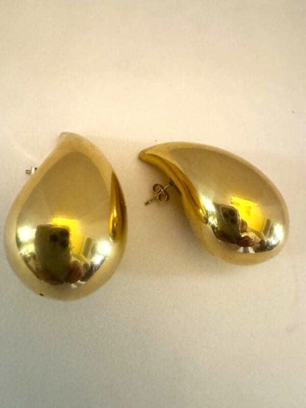 18k Yellow-Gold Huge Teardrop Earrings - Image 8