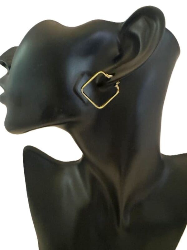 18k Yellow-Gold Square Earrings - Image 4